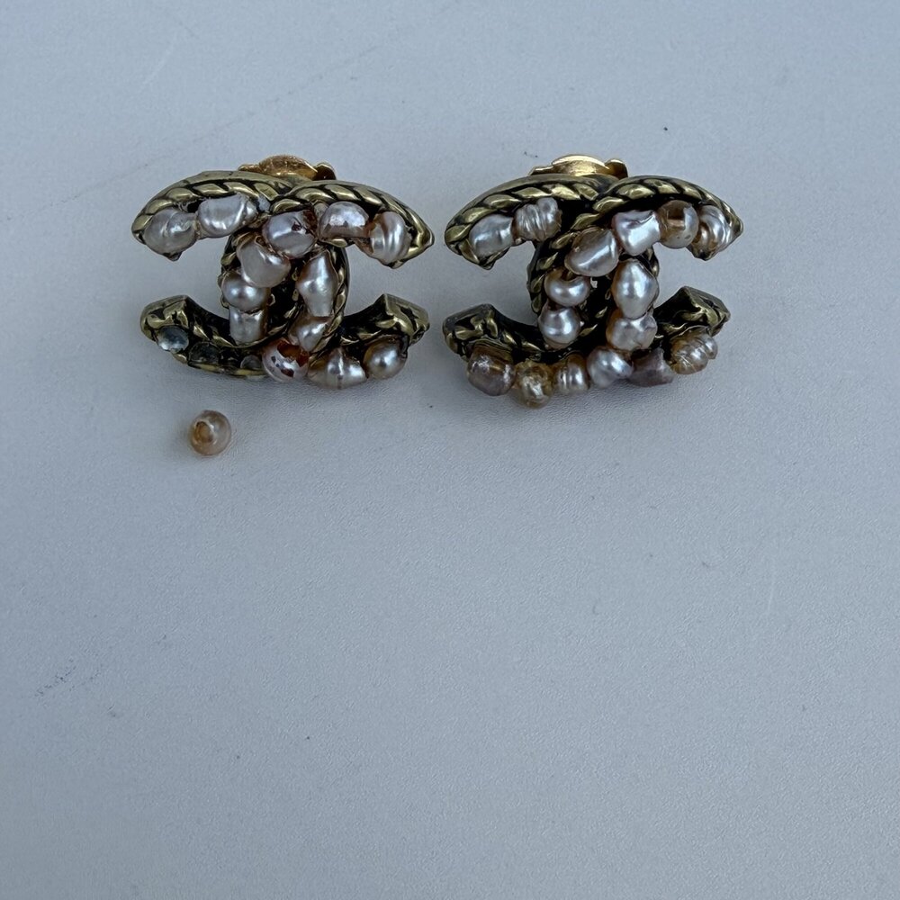 Chanel Interlocking CC Baroque Pearl Clip-On Earrings